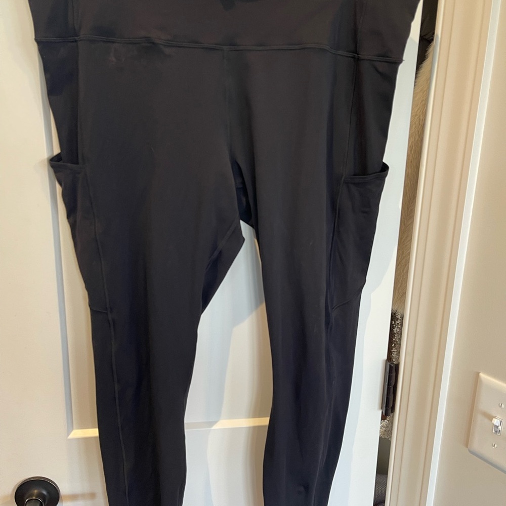 Black Lululemon Align Leggings